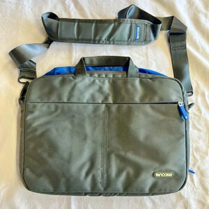 Incase‎ laptop grey bag/case.